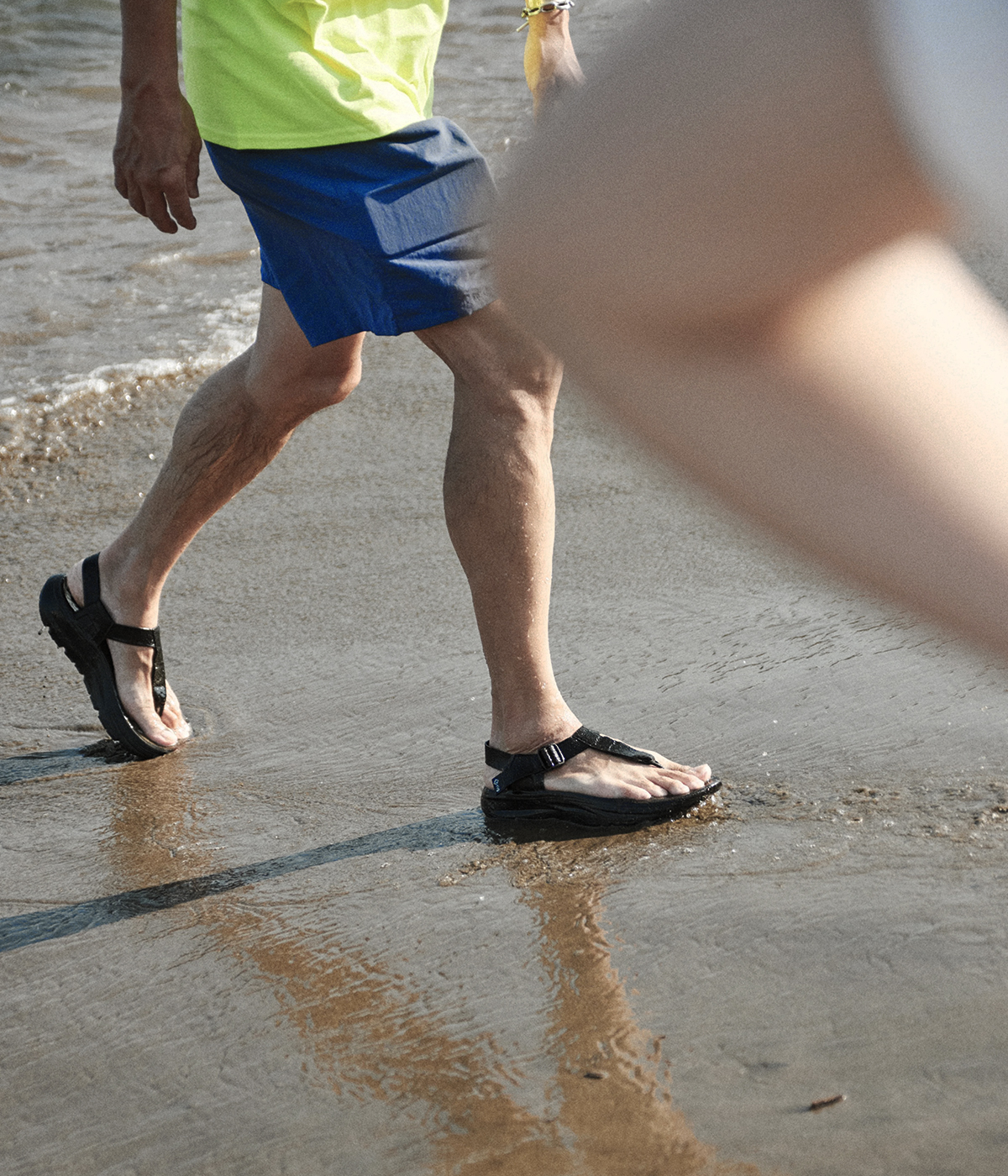 リカバリーサンダル着用イメージ画像