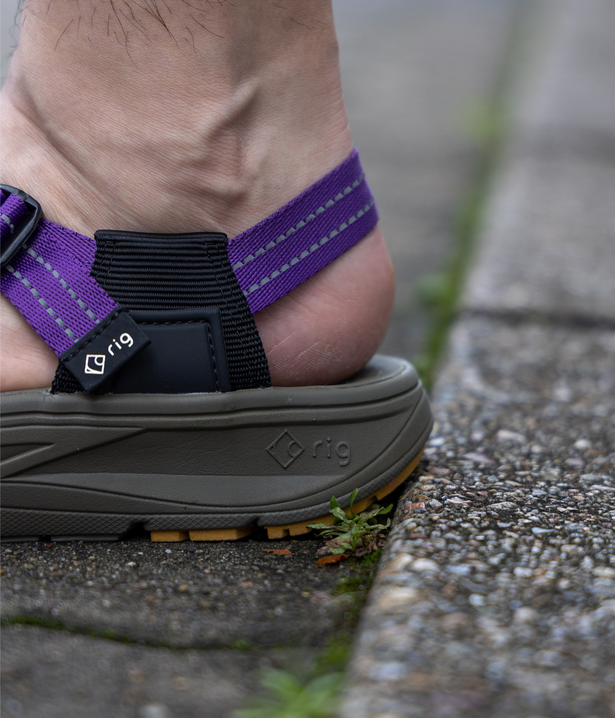 リカバリーサンダル着用イメージ画像